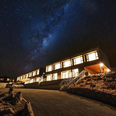 Galaxy Boutique Hotel Lake Tekapo Esterno foto The Atacama Desert is one of the driest places on Earth.