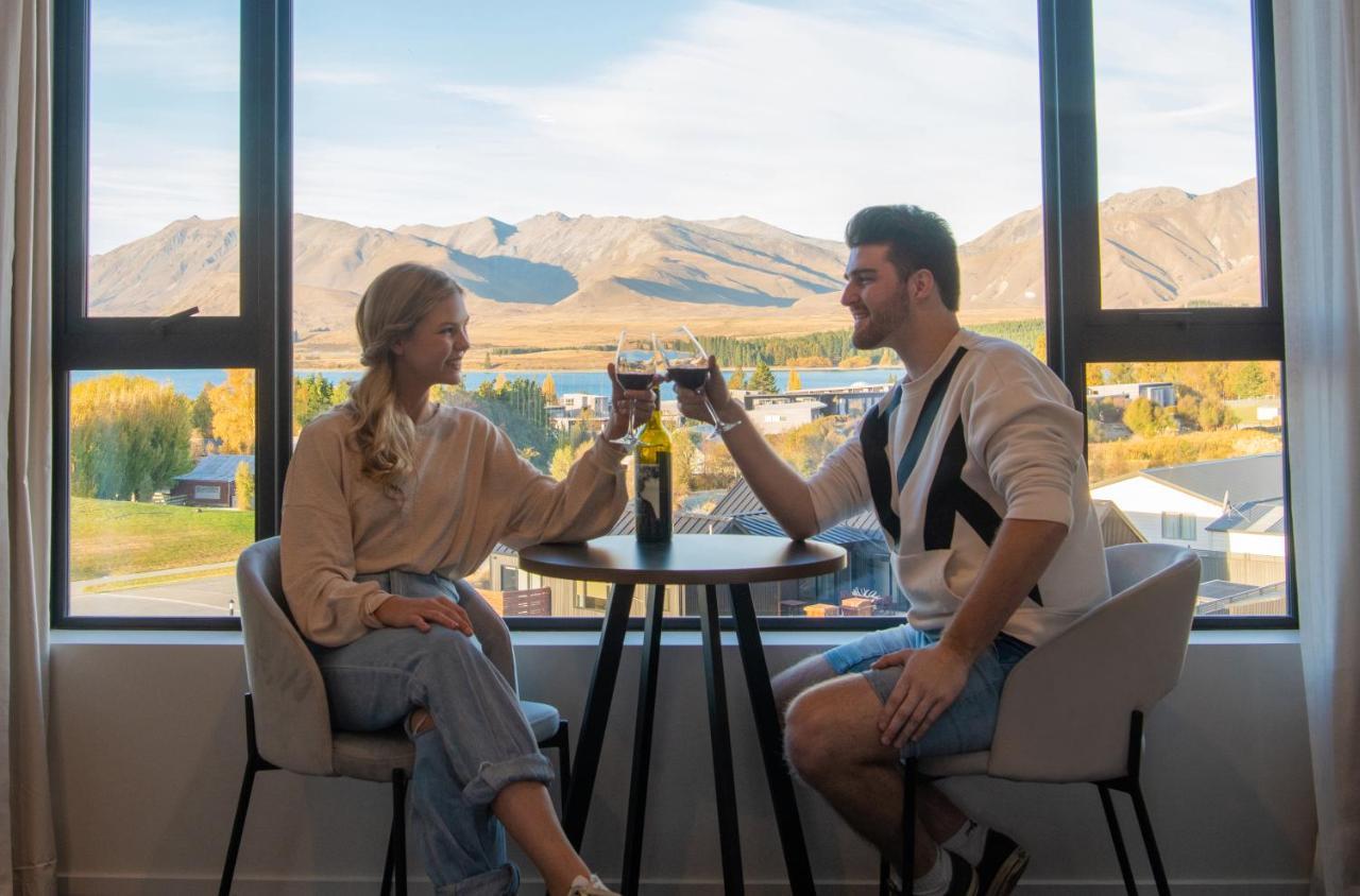 Galaxy Boutique Hotel Lake Tekapo Esterno foto The Terrace Bar