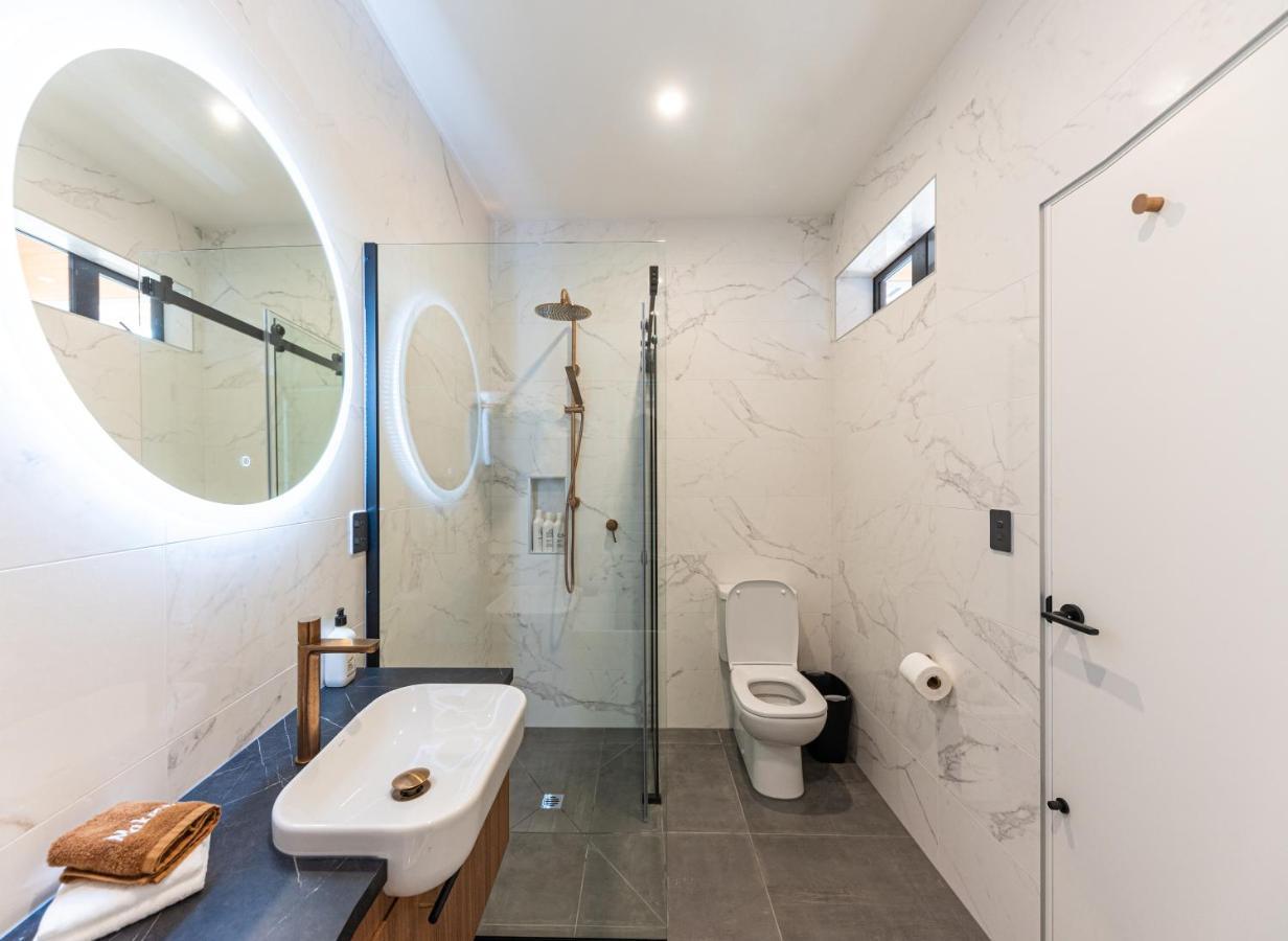 Galaxy Boutique Hotel Lake Tekapo Esterno foto Bathroom